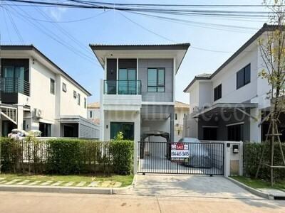 บ้านเดี่ยว เซนโทร ราชพฤกษ์ 345 แปลงสวยสไตล์โมเดิร์น พร้อมอยู่