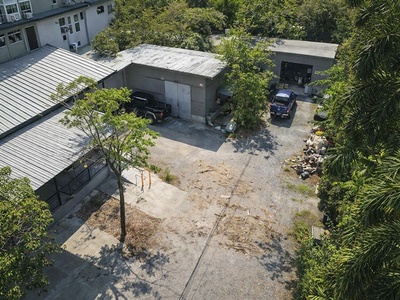 อิมแพ็ค อารีน่า เลียบคลองประปา  อิมแพ็ค อารีน่า 1.9 กม.