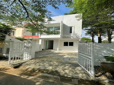 ติดถนน เทิดราชัน แอร์ 2ตัว 3นอน ทาวน์โฮมหัวมุม  รถไฟฟ้าหลักหกม.รั