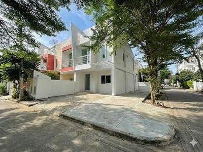 ม.รังสิต เพิ่มแอร์ 2ตัว 3นอน รถไฟฟ้า หลักหก  ติดถนน เทิดราชัน 7-1