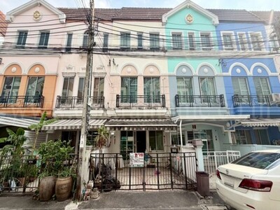 ทาวน์เฮ้าส์ บ้านกลางเมือง ลูเซิร์น สุขุมวิท (อ่อนนุช 46) ราคาถูก