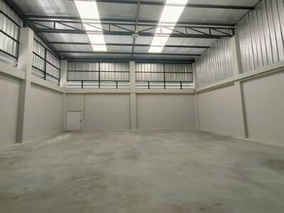 ให้เช่าโกดังออฟฟิศสร้างใหม่450ตร.มย่านบางใหญ่นนทบุรีซอยกัตนาบางม่