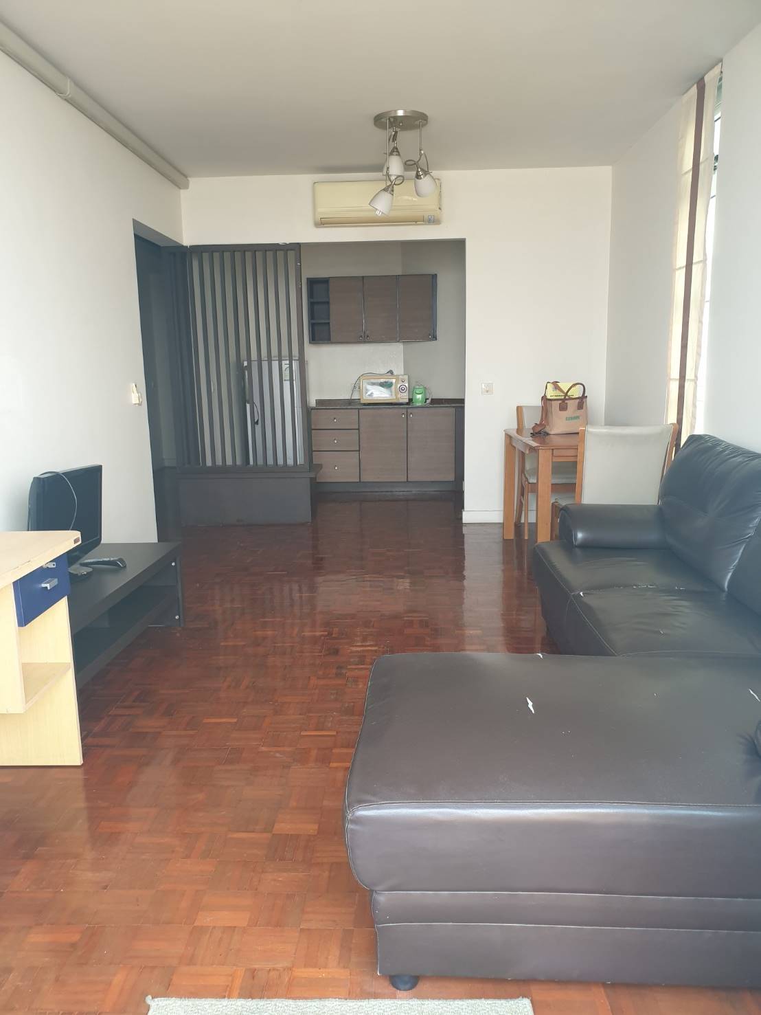 CONDO Victoria Lakeview วิคตอเรีย เลควิว 58ตร.-ม. 2 BR 1 BR 1800000 บ.   โครตคุ้ม นนทบุรี