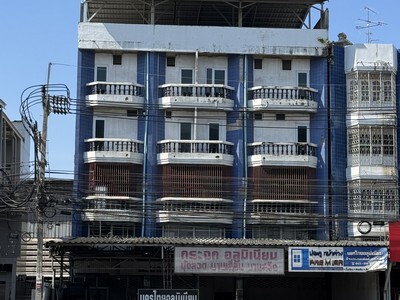 ขาย อาคารพาณิชย์ 4.5 ชั้น ติด MRT ศรีด่าน 