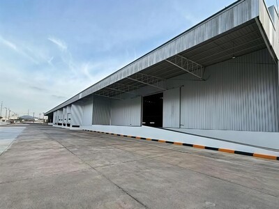 ให้เช่าโกดังศรีราชาชลบุรี โกดังให้เช่าขนาด 9,700 ตารางเมตร