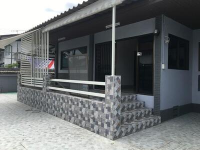 P2109 ด่วน ให้เช่า บ้านเดี่ยว หัวมุม 70 ตรว. โชคชัย 4 ซอย 76