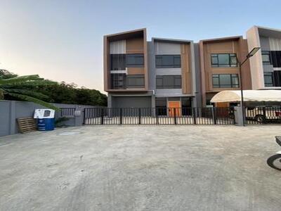 P2108 ขาย โฮมออฟฟิศ พร้อมโกดัง ย่านบางใหญ่ นนทบุรี ซอยกันตนา