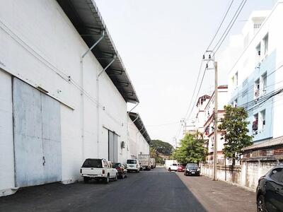 ให้เช่าโกดังขนาดพื้นที่  450 ตรม. อ่อนนุช70  ประเวศ