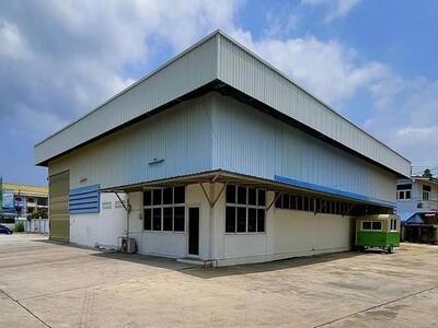 ให้เช่าโกดัง600 ตรม. บ้านสวนซอย12 หนองรี ใกล้นิคมอมตะซิตี้ ชลบุรี