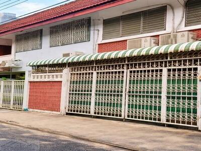  ให้เช่าทาวน์เฮ้าส์ 2 ชั้น  รัชดาภิเษก3 พระราม 9 ใกล้เซ็นทรัลพระร