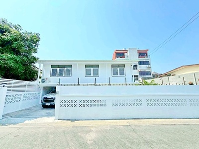 BTS อุดมสุข 90 ม.ทรู ดิจิทัล พาร์ค 900 ม. บ้าน 2 ชั้น 3-4นอน 2 น้