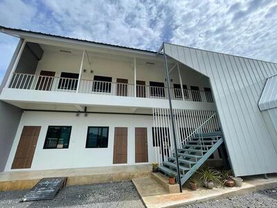 ขายหอพักใหม่ 2ชั้น 62ว.10ห้อง 4.8ล. ต.ยางเนิ้ง อ.สารภี เชียงใหม่