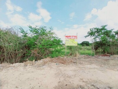 ขายที่ดินทำเลทอง  13 - 3 - 80 ไร่  ใจกลางเมืองนครสวรรค์ 