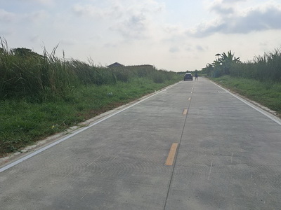 ที่ดินคลอง 4 ลำลูกกา ซอยสุสวาท 200 ตร.ว. ตำบลลาดสวาย อำเภอลำลูกกา ปทุมธานี