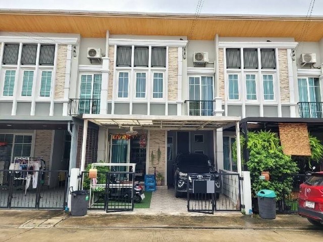 ขายทาวน์โฮม Golden Town 2 ลาดพร้าว-เกษตรนวมินทร์ ทาวน์โฮม 2 ชั้น 19.2 ตร.ว เฟอร์ฯครบ ใกล้ The Mall บางกะปิ