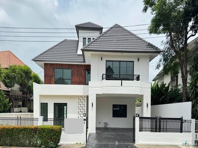 เนเบอร์โฮม วัชรพล บ้านเดี่ยวรีโนเวทใหม่ พร้อมอยู่