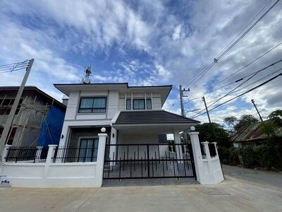 บ้านให้เช่า 31,900 บาท/เดือน สารภี บ้านเดี่ยว 2 ชัั้น เข้าอยู่ได้