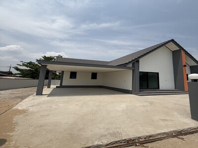 ขายบ้านเดี่ยวชั้นเดียว อำเภอเมือง จังหวัดนครสวรรค์ เนื้อที่ 60 ตา