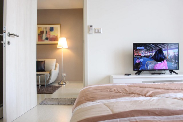 12 : 111 Residence Luxury Apartment Sukhumvit 39 (Soi Phopmit) near BTS PhromPhong