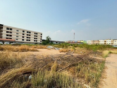 ขายที่เปล่าติดถนนเอกชัยบ่อดินใกล้โรงเรียนทานตะวันไตรภาษา