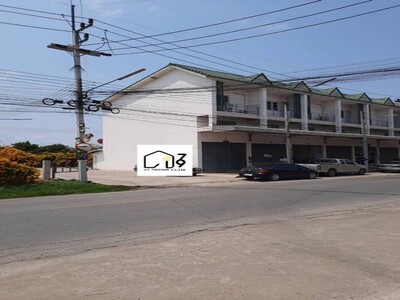 ให้เช่าอาคารพาณิชย์ติดถนน ใกล้พันร.7 ตะพง ระยอง 