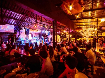 เซ้ง ร้านอาหาร-นั่งชิว เลียบคลองประปา-ประชาชื่น ติดถนนใหญ่