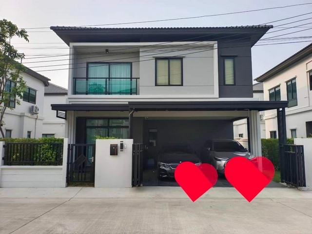 LV52438 ขาย บ้านเดี่ยวสองชั้น ตั้งอยู่ในโครงการแกรนด์ บริทาเนีย วงแหวน – รามอินทรา