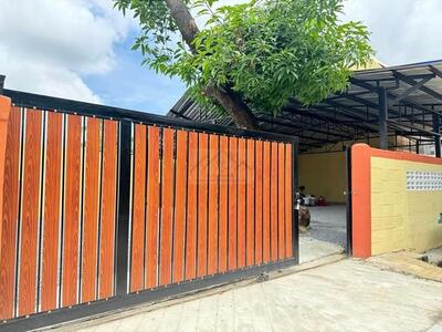 ให้เช่าทาวน์เฮ้าส์2ชั้น3นอน 76 ตร.ว.หมู่บ้านสินพัฒนาธานีประชานิเว