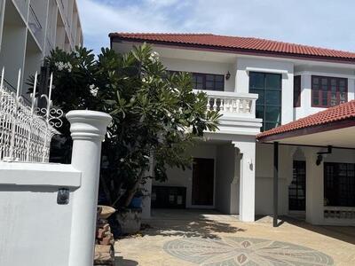 ให้เช่าบ้านเดี่ยว 2 ชั้น 90 ตรว. ถนนพระรามที่ 5 ซอยราชวิถี 32 เขต