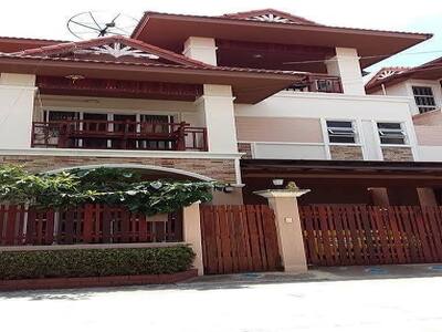 ขายบ้านเดี่ยว 3 ชั้น หลังมุม 48.6 ตรว. ม.นนทรีวิลล่า พระราม 5