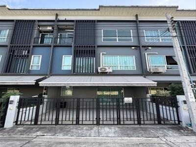 ให้เช่าทาวน์โฮม3ชั้น สัมมากร อเวนิว สุวรรณภูมิ พัฒนาชนบท3 ลาดกระบ