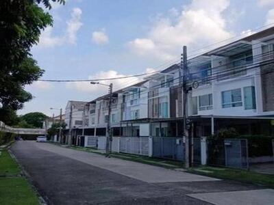 ให้เช่าทาวน์โฮม 3ชั้นโครงการบ้านใหม่ รามคำแหง 60 เฟอร์นิเจอร์ครบ 