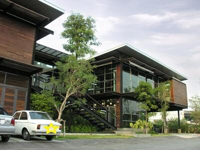 ขายอาคารสำนักงาน 2 ชั้น ถนนพระรามเก้า Loft Style ใกล้เดอะไนน์พระร