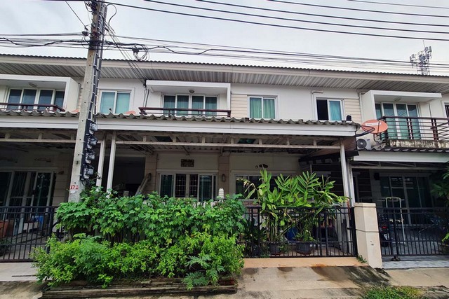 ขายทาวน์เฮ้าส์  หมู่บ้านเดอะวิลล่า รัตนาธิเบศร์ นนทบุรี (PTT12999)