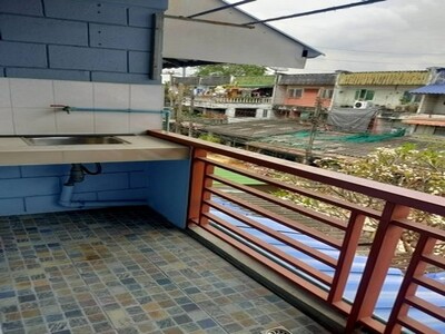 ปล่อยเช่าบ้านเฉพาะชั้น3 ไม่ใช่ทั้งหลัง  บ้าน 3 ชั้นใกล้ ตลาดบางกะ