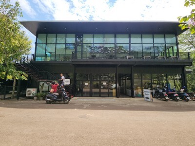 ร้านกาแฟพร้อมโรงคั่ว และบ้านพักกลางเขาใหญ่  219 ตร.ว.