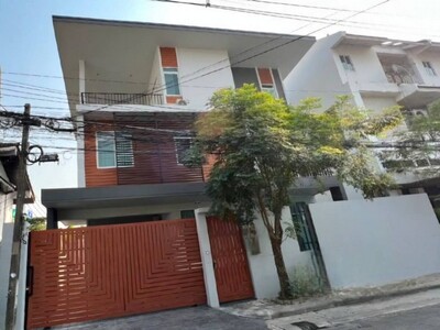 ให้เช่า บ้านเดี่ยว3ชั้น เนื้อที่ 42 ตรว.ถนนประชาชื่น เข้าซอย50เมต