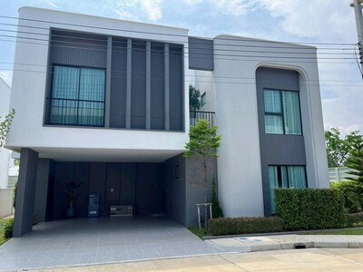 บ้านหรู ใกล้เมือง บ้านสวยพร้อมอยู่ ทำเลดี เดินทางสะดวก แม่เหียะ