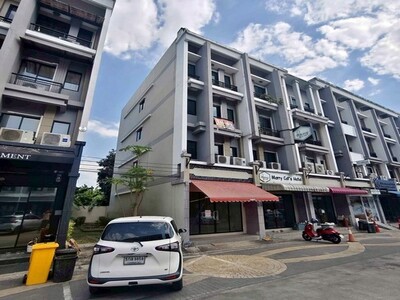 ให้เช่า อาคารพาณิชย์ 4 ชั้น โครงการ รีเจ้นท์สตรีท รามอินทรา 109 