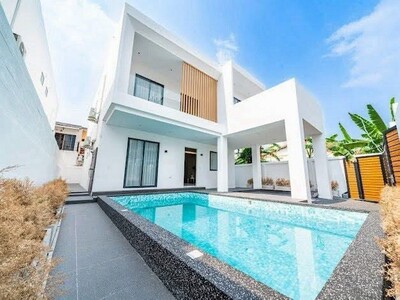 ขาย พูลวิลล่าพร้อมสระว่ายน้ำที่ใจกลางพัทยา ชลบุรี ย่านชุมชนที่ดีเ