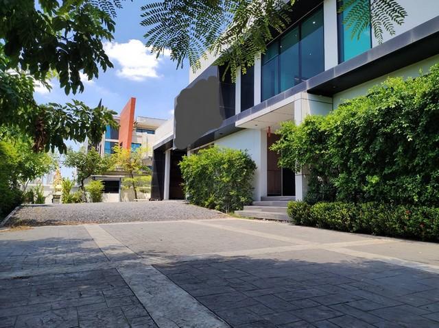 ขายโกดังพร้อมสำนักงาน 2 หลัง เนื้อที่ 2 ไร่ 2 งาน ย่านลาดกระบัง ถนนเจ้าคุณทหาร ใกล้สนามบินสุวรรณภูมิ