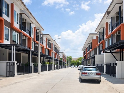 เลียบด่วน นวลจันทร์ บุญถาวร เกษตร-นวมินทร์  3นอน Waterside R. 6แอ