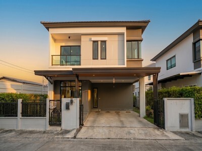 บ้านแปลงมุม  บ้านเดี่ยว แกรนด์ บริทาเนีย วงแหวน-รามอินทรา 