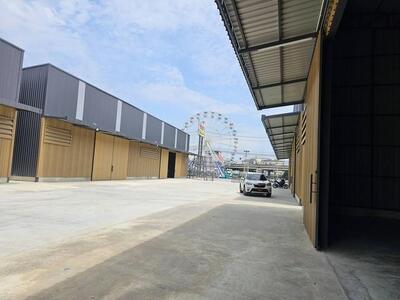 ให้เช่าโกดังสร้างใหม่288ตรม.,576 ตรมย่านห้าแยกวัชรพลสุขาภิบาล5 