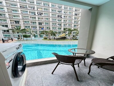 ดุสิต แกรนด์ 2 | ให้เช่า  วิว: วิวสระว่ายน้ำ   เฟอร์นิเจอร์ครบครั