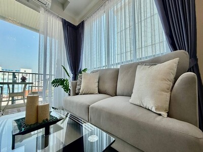 Diamond Suites Resort  ห้องว่างพร้อมเข้า  ห้องมุม