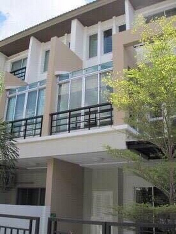 townhouse Vista Park Changwattana 3BR area 29 ตารางวา 25000 บาท. ใกล้ - อยู่สบาย