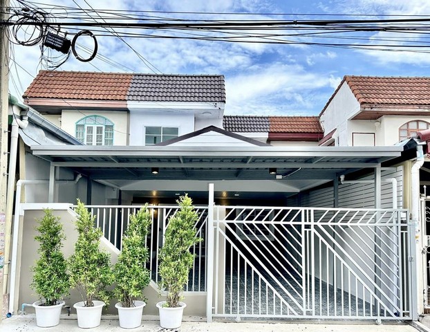หมู่บ้าน บัวทอง 2 บางใหญ่-เซ็นทรัลเวสต์เกต   บ้านมือสองตกแต่งใหม่  สุดยอดทำเลขายดี