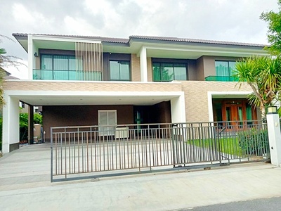 ใหญ่ที่สุด  เฟอร์บิ้วอิน บางนา-สวนหลวง ให้เช่าคฤหาสน์Pool Villa 
