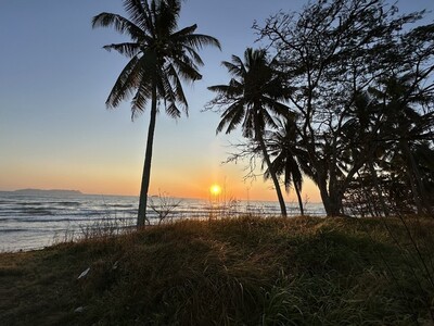 ทำเลซื้อขายสิ่งสำคัญ ที่ดินติดถนนหลวง ใกล้หาดบางเบิด  ไร่ล่ะ 8 แส